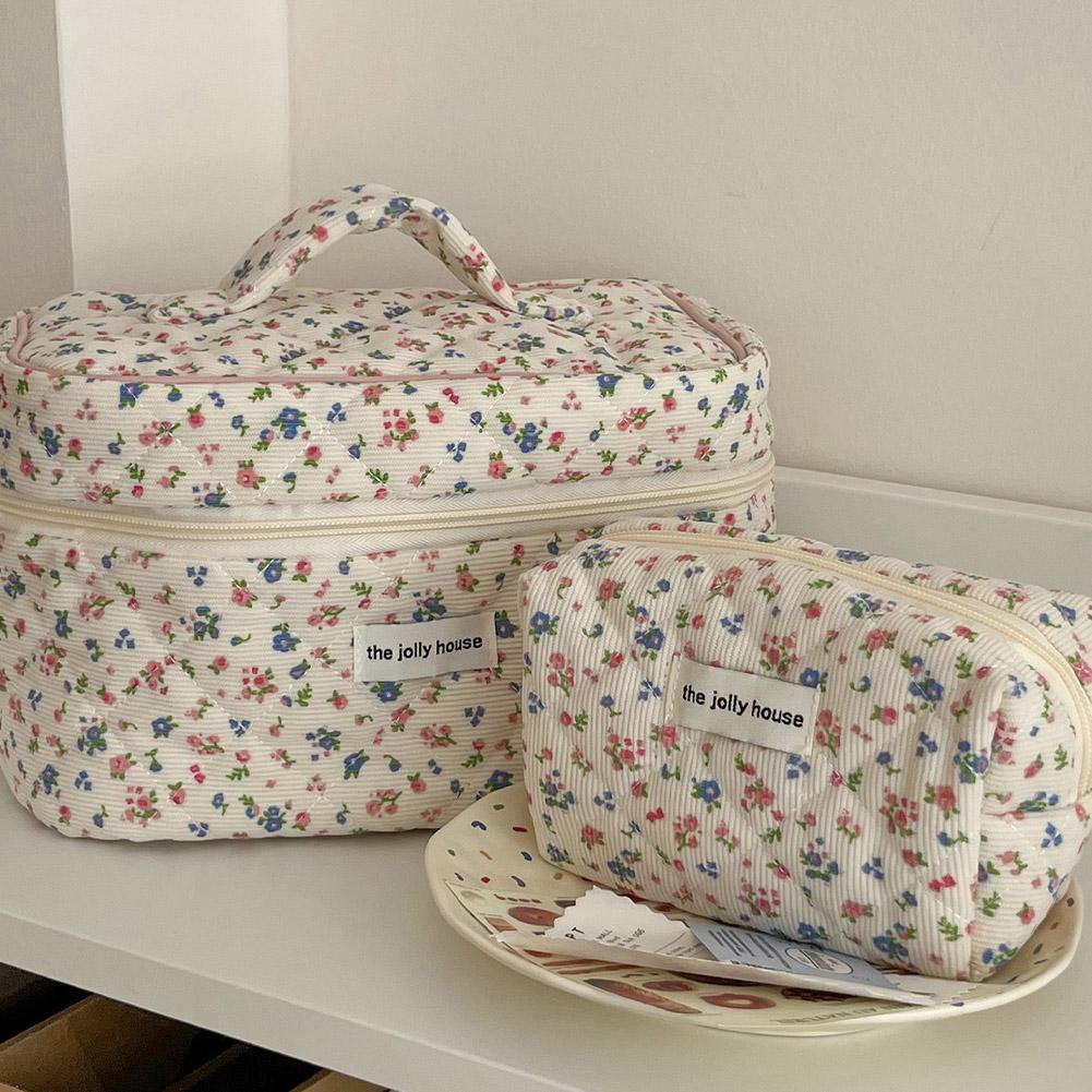 Beauty Preservation Makeup Bag - Vintage Floral Quilted Makeup Bag Portable