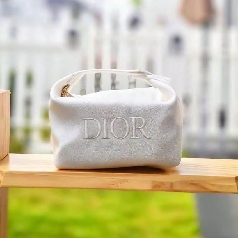 Beauty Makeup Dior - Dior’s Bag Elegant White Canvas Cosmetic