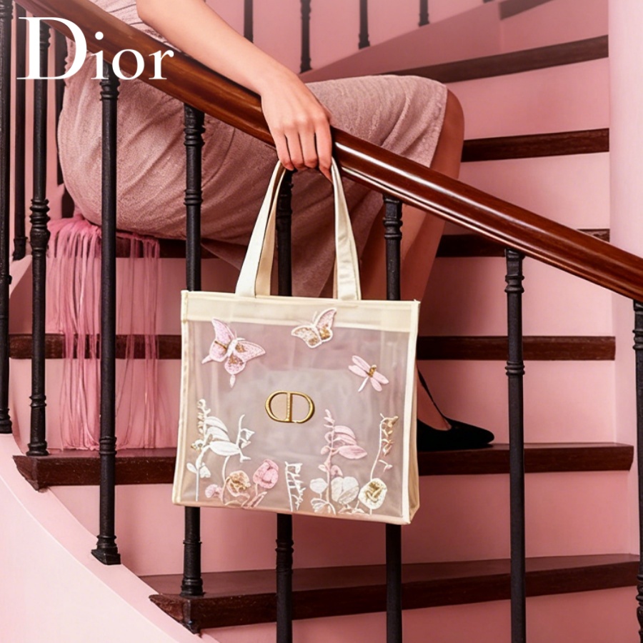 Christian Dior Dior’s Bag Luxu - огляд і ціна Beauty Makeup Dior