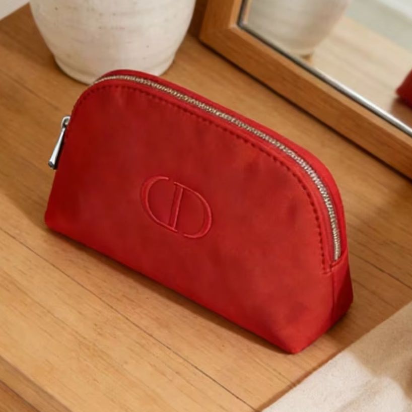 Dior’s Bag Premium High-End Pi - огляд і ціна Beauty Makeup Dior