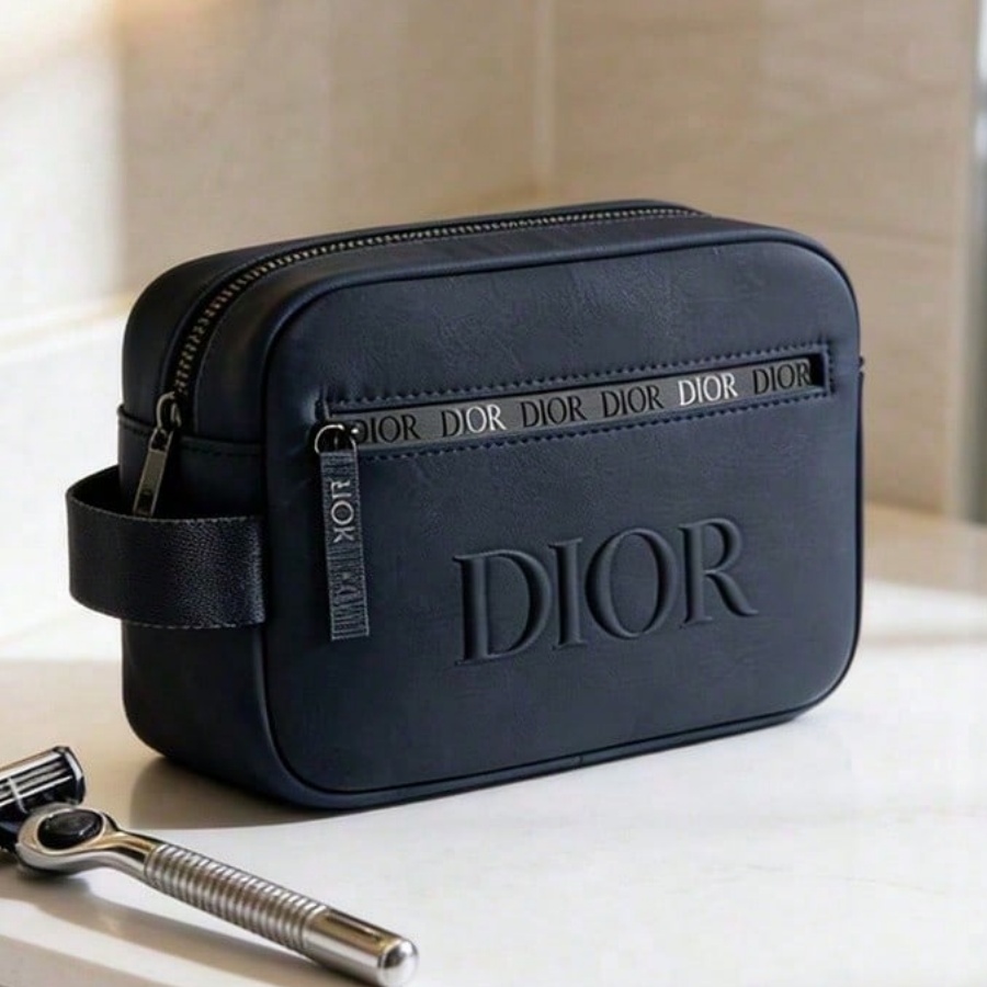 Dior’s Bag Black Canvas Cosmet - огляд і ціна Beauty Makeup Dior