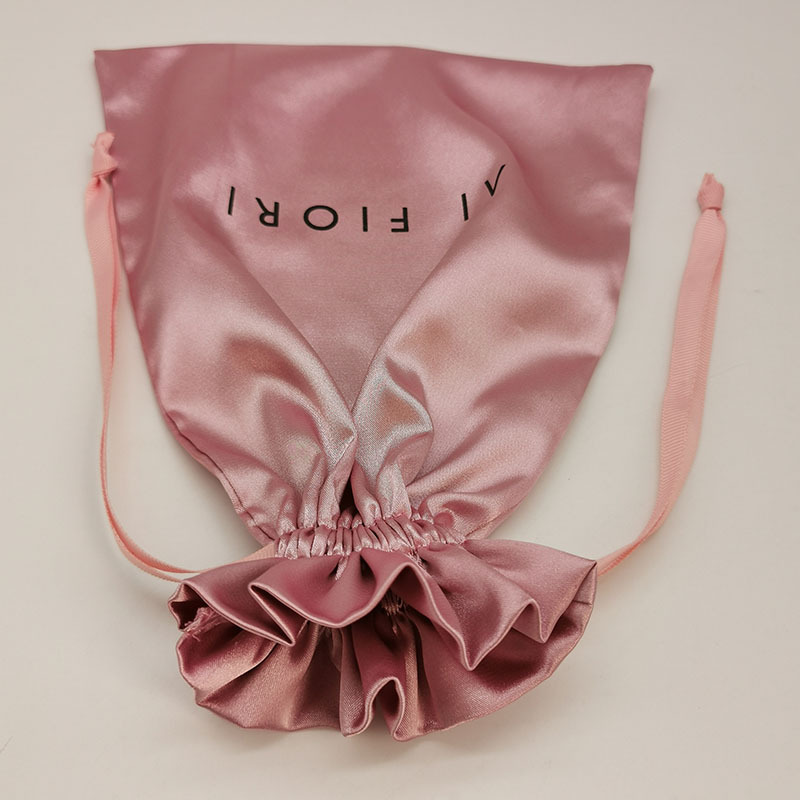 Custom Logo Satin Drawstring B - огляд і ціна Beauty Makeup News